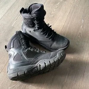 Lola Shadow Amphibian Black Ops Boot

Retail price $365.00. lola | Shoes | Lola Shadow Amphibian Black Ops Bootretail  main image 2